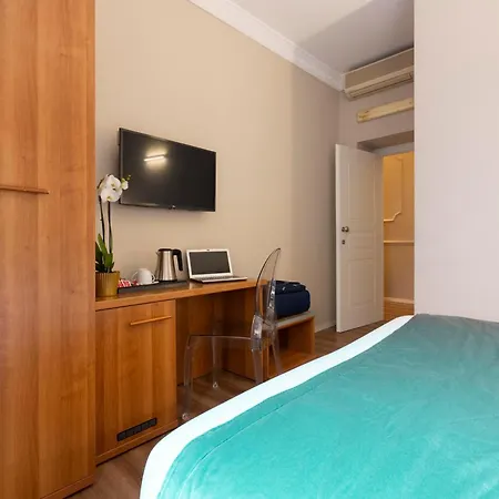 Hotell Magic 2*